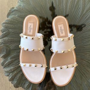 Valentino 9.5 sandals worn one time